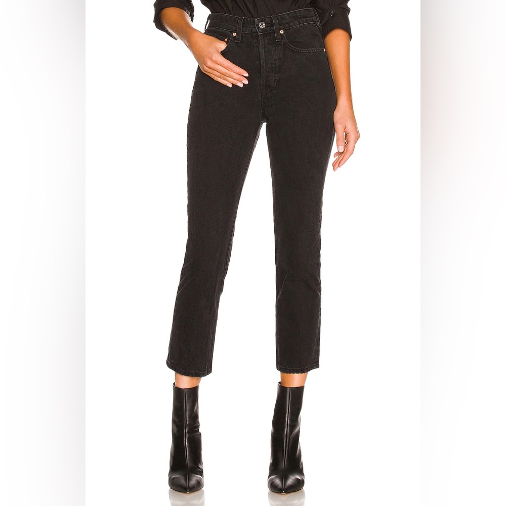 GRLFRND Karolina Jeans in Hot Stuff